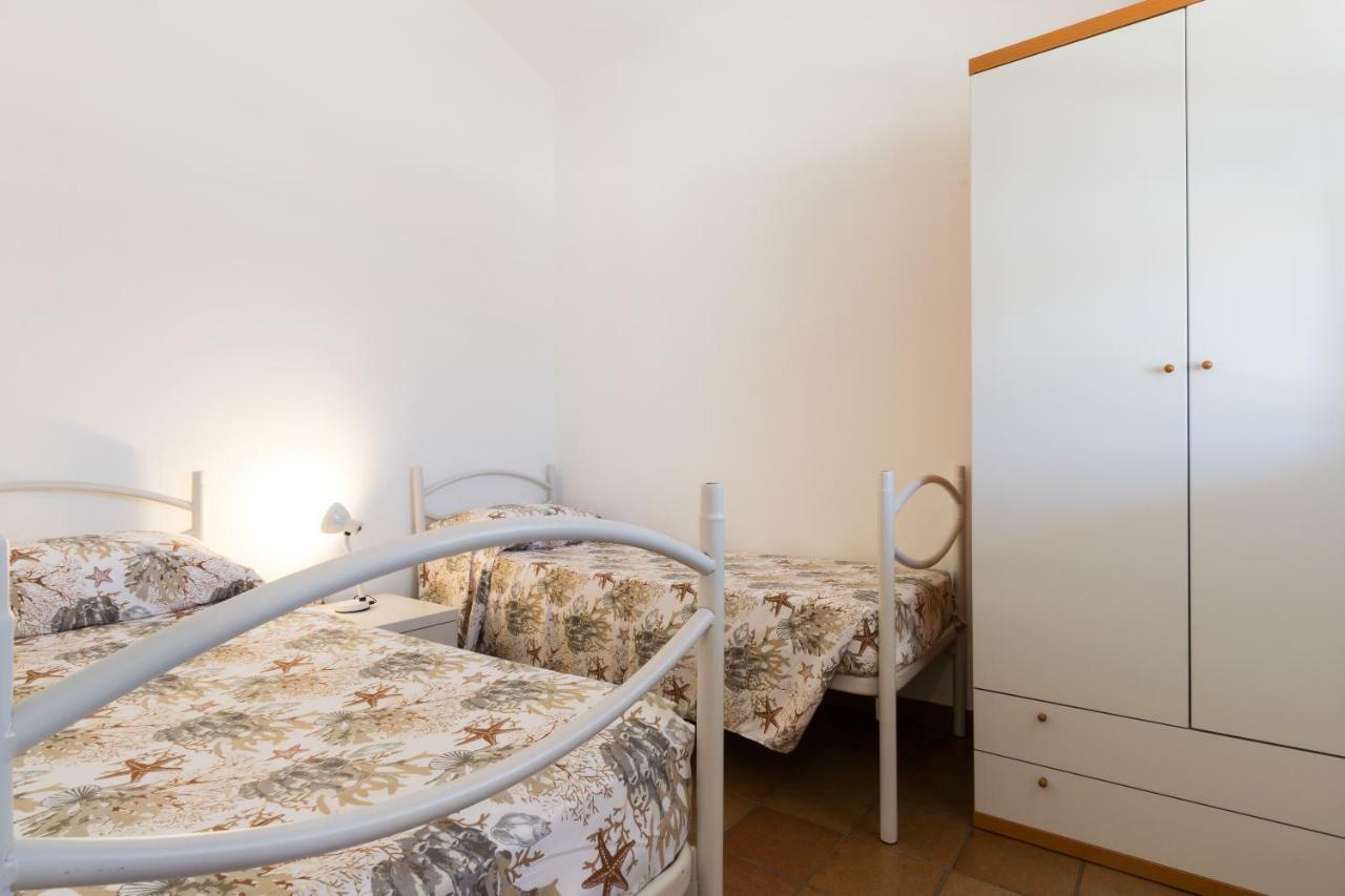 Villa Residenza Solemar Bosa Marina Esterno foto