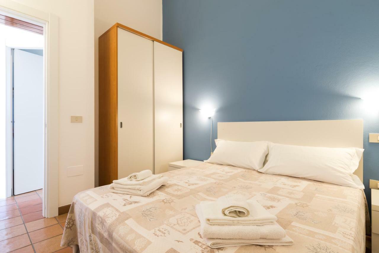 Villa Residenza Solemar Bosa Marina Esterno foto