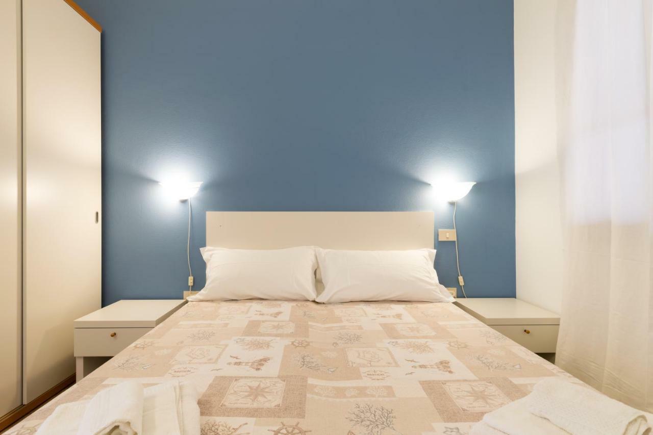 Villa Residenza Solemar Bosa Marina Esterno foto